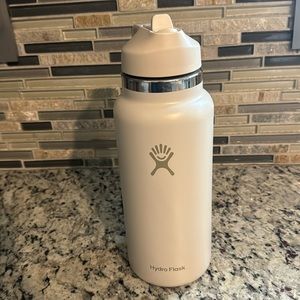 Hydro Flask 32oz Bottle Sandalwood